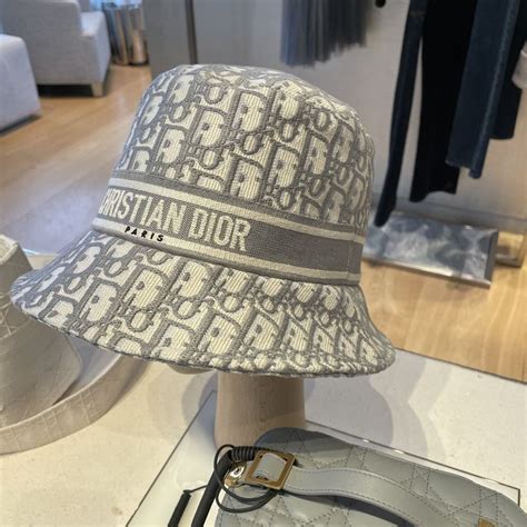 dior bucket hat